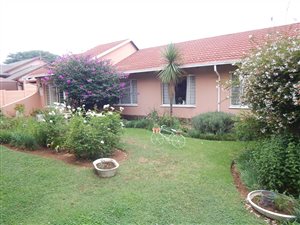 3 Bedroom House in Dan Pienaarville