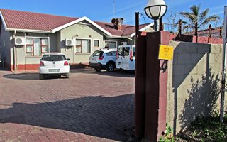 111 m² Commercial space in Southernwood