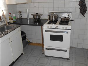 2 Bedroom Apartment in Rosettenville