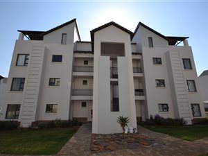 2 Bed Apartment in Dainfern