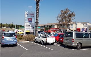 56 m² Retail Space in Kenridge