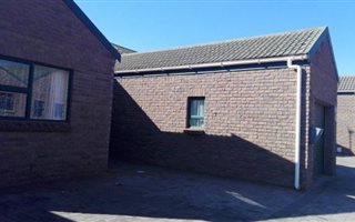 3 Bedroom Townhouse in Vredenburg