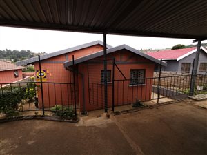 2 Bed House in Panorama Gardens