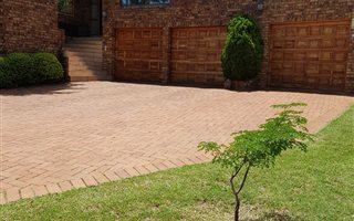 4 Bedroom House in Panorama