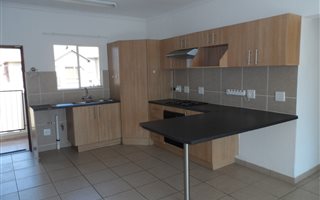 2 Bedroom Townhouse in Pomona