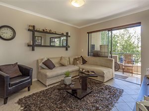 3 Bed Apartment in Somerset West Central
