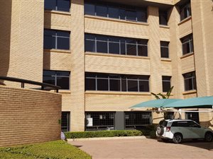 77 m² Office Space in Sunninghill
