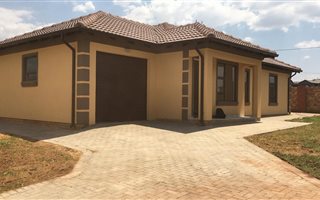 3 Bedroom House in Protea Glen
