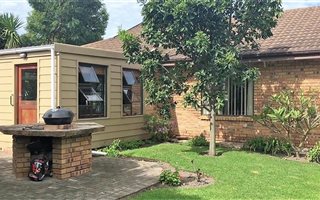 3 Bedroom House in Twee Rivieren