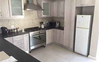 3 Bedroom House in Sunset Estate