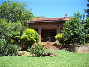 4 Bed House in Claridge
