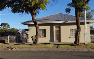 3 Bedroom House in Beaufort West