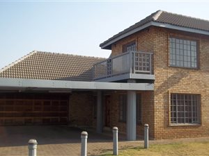 3 Bedroom House in Three Rivers East