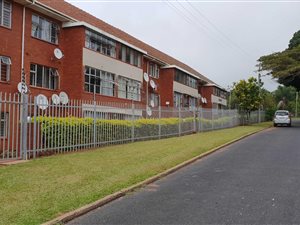 2.5 Bedroom Apartment in Amanzimtoti
