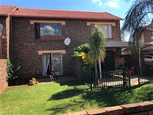 2 Bed Duplex in Hennopspark