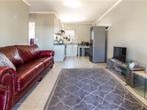 2 Bed Apartment in Paarl Central East