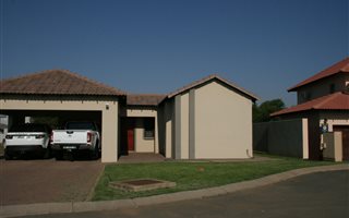 3 Bedroom House in Melodie