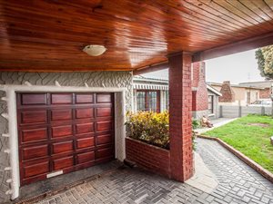 3 Bed House in Algoa Park