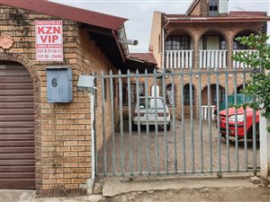 4 Bed House in Woodview