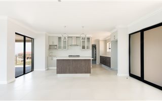 4 Bedroom House in Tergniet