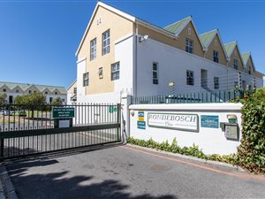 2 Bed Apartment in Rondebosch East