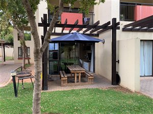 1 Bed Apartment in Hazeldean (Silverlakes Surroundings)