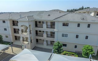 2 Bedroom Apartment in Summerset