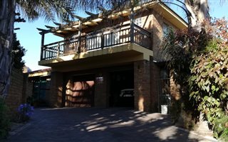 3 Bedroom House in Amandelsig