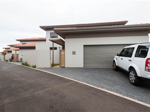 3 Bed House in Lazuli Lifestyle and Retirement Estate