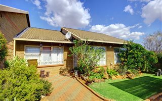 2 Bedroom Townhouse in Lindhaven