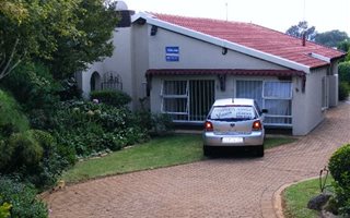 3 Bedroom House in Glenanda