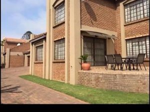 9 Bed House in Middelburg Central
