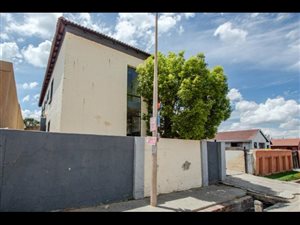 7 Bed House in Kaalfontein