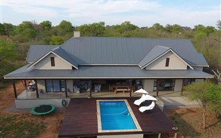 4 Bedroom House in Zandspruit Bush and Aero Estate