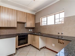 2 Bed Apartment in Summerset