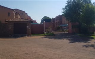 3 Bedroom Townhouse in Farrarmere