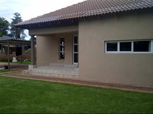 3 Bed House in Emmarentia