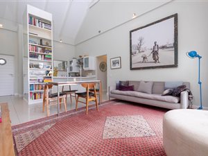 2 Bed Apartment in Parktown North