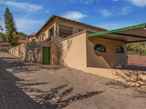 50 m² Commercial space in Waterkloof Ridge