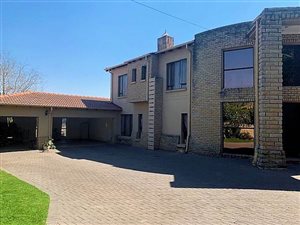 4 Bed House in Sunninghill