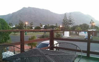 1 Bedroom Garden Cottage in Marina Da Gama