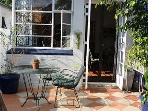 1 Bed Garden Cottage in Orange Grove