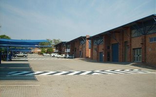 840 m² Industrial space in Riverside Park