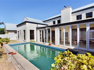 3 Bed House in Sonstraal Heights