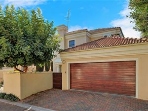 3 Bed House in Morningside