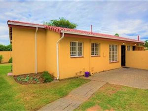 3 Bed House in Northwold Gardens
