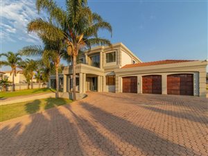 4 Bed House in Ruimsig