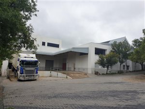 1500 m² Industrial space in Kyalami