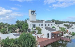 8 Bedroom House in Marina Da Gama
