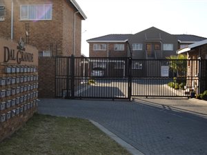 3 Bed Townhouse in Dalpark